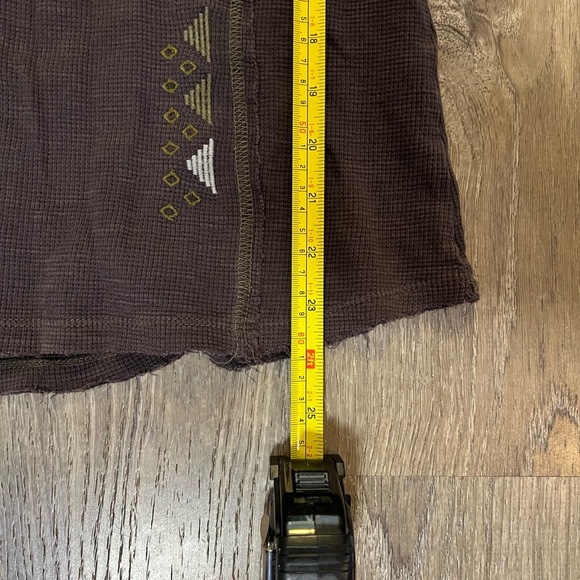 Sundance Fayette Floral Henley in brown - Picture 9 of 9